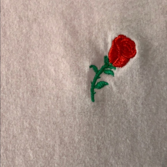 UO Pink Tee With Embroidered Rose - Picture 4 of 4